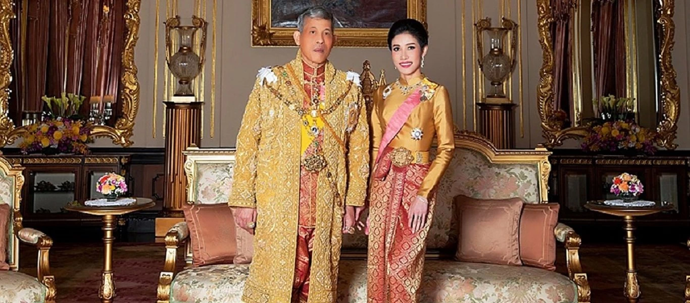 Ταϊλάνδη: Χάρη στην πρώην ερωμένη του απένειμε ο βασιλιάς Μ.Βαγιραλονγκόρν